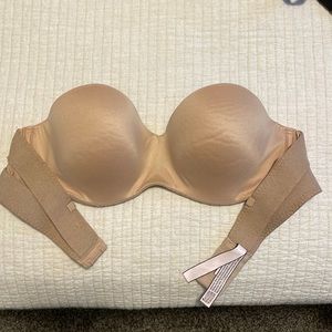 Strapless VS bra 36B , does not come with straps